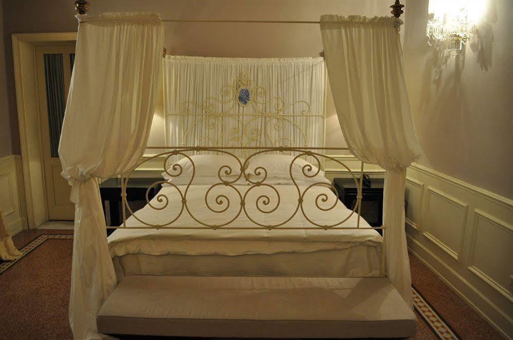 Villa Le Magnolie مونتيكاتيني تيرمي المظهر الخارجي الصورة